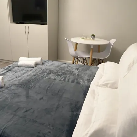 Arni's Vendégház Tirana